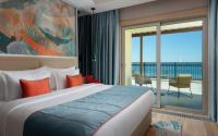 Двухместный люкс Deluxe с балконом и beachfront двуспальная кровать