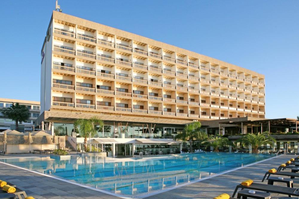 фото Crowne Plaza Limassol, an IHG Hotel