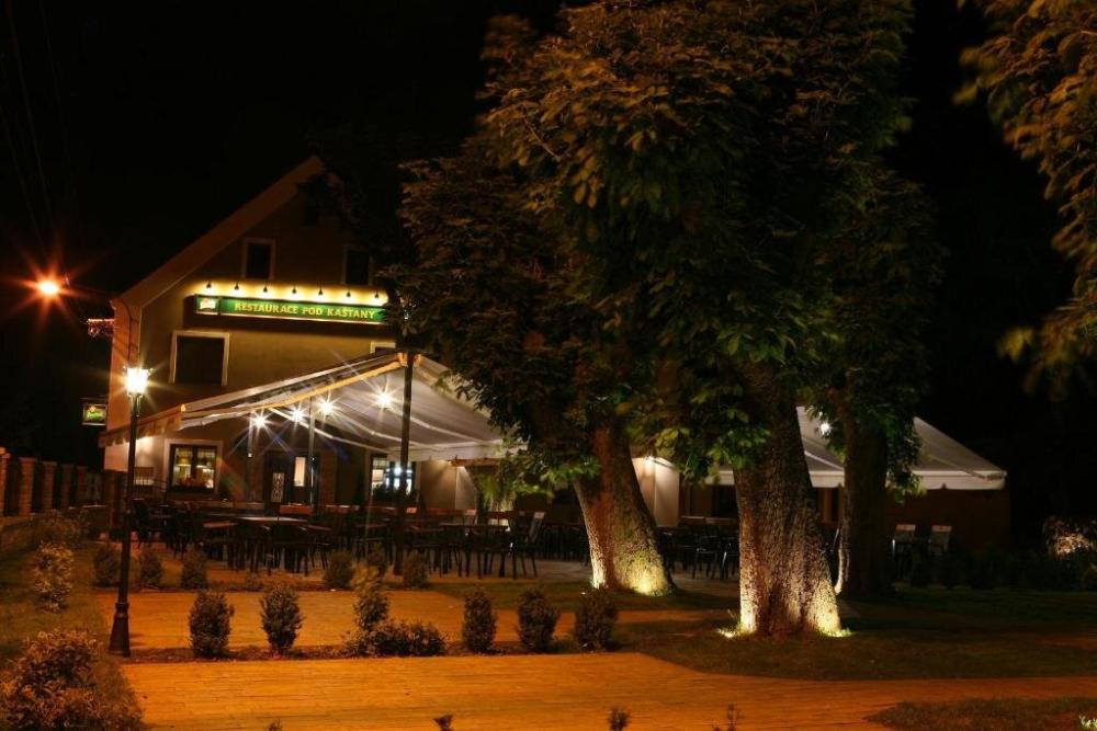 фото Hotel & Restaurant Pod Kaštany