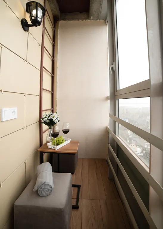 фото Апартаменты Желтая Студия с панорамным окном