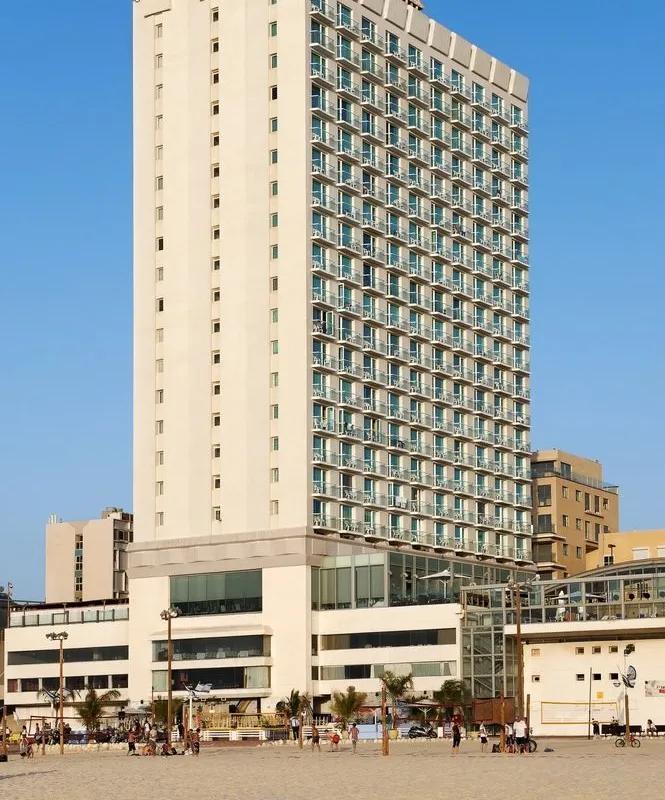 фото Crowne Plaza Tel Aviv Beach, an IHG Hotel