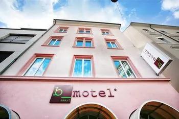 фото b_smart motel Basel