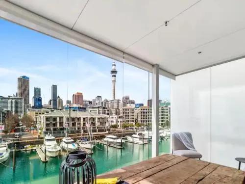 фото Stunning Views Of Viaduct Harbour! Free Parking