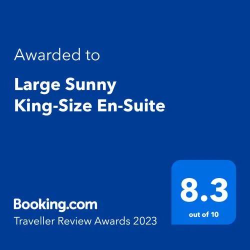 фото Large Sunny King-Size En-Suite