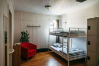 Кровать в общем номере (женский номер) с 4 комнатами