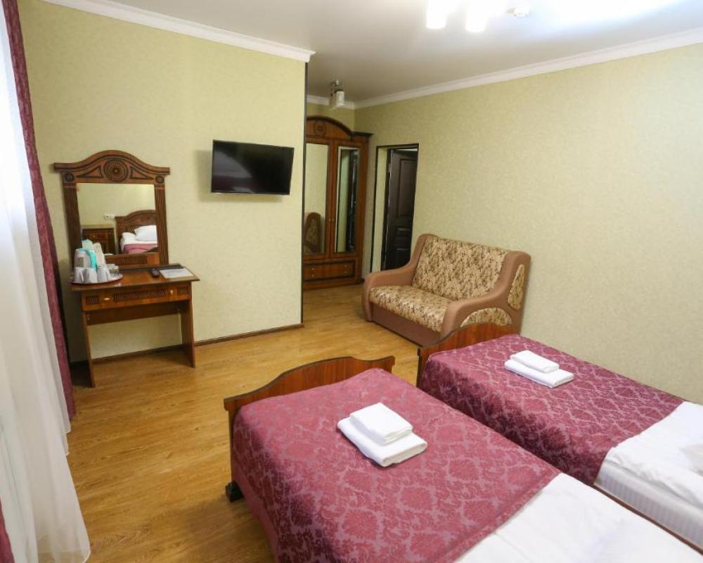фото Отель Кавказ