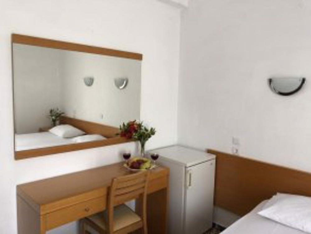 фото Central Guest House Skiathos