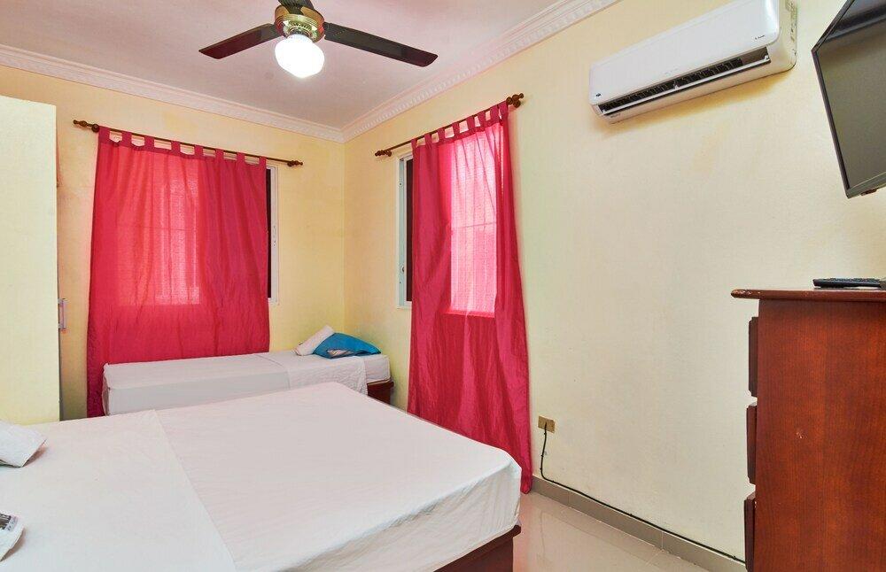 фото 2-bed 1 Bedroom Apartment Balcony Free Wi-fi, Smart TV Parking Close to Airport