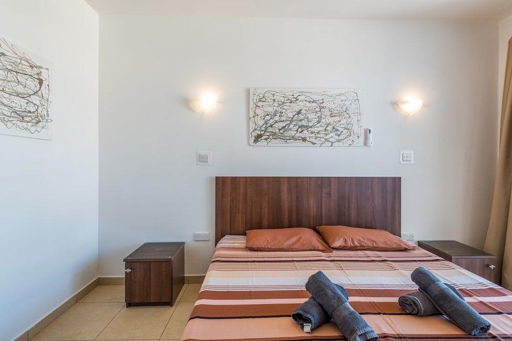 фото Getawaysmalta - Seashells 2-bedroom Apartment in Bugibba