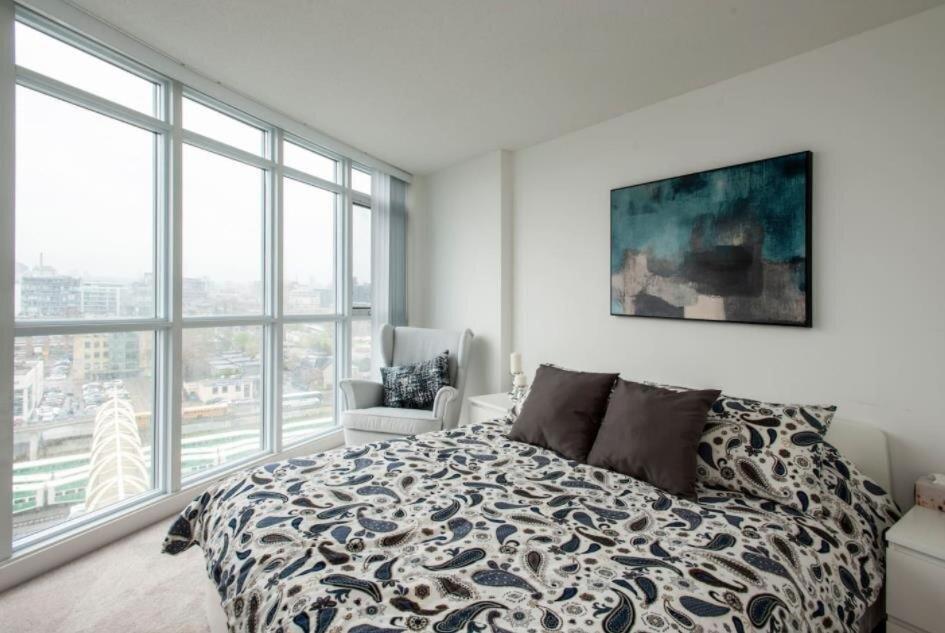 фото Comfortable and elegant modern apartment