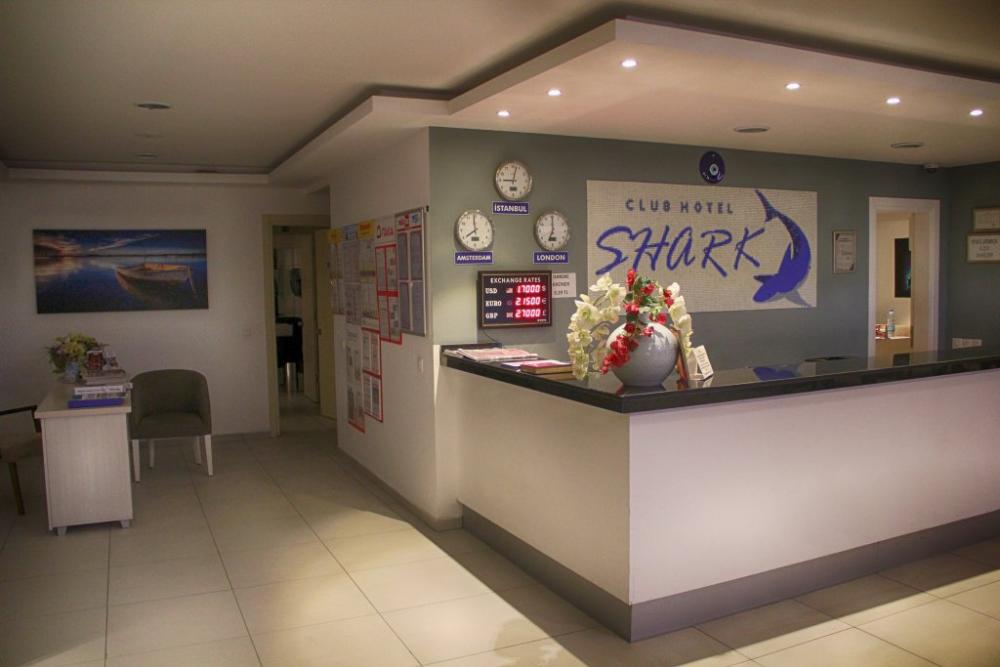 фото Shark Club Hotel