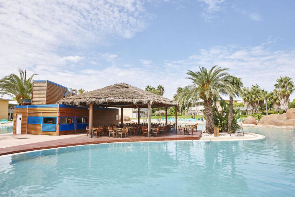 фото PortAventura Hotel Caribe - Theme Park Tickets Included
