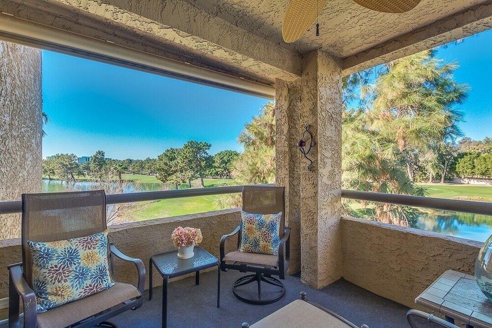 фото Stunning Golf And Water Views With Large Patio! Biltmore Terrace! 1 Bedroom Condo by RedAwning