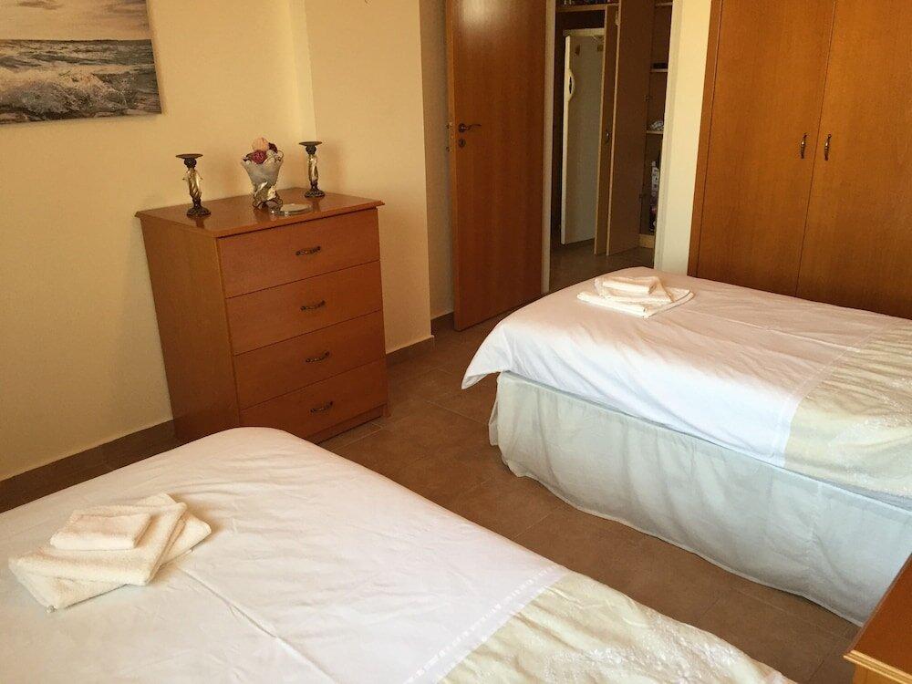 фото Beautiful Spacious 2-bed Apartment in Xylofagou