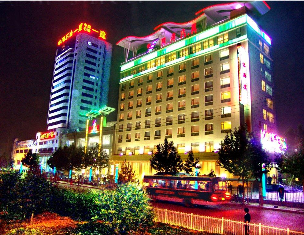 фото Luoyang Yijun Hotel