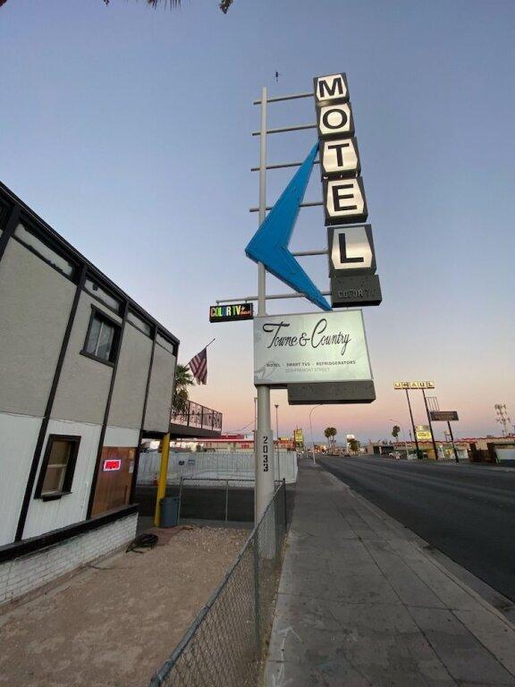 фото Towne and Country Motel