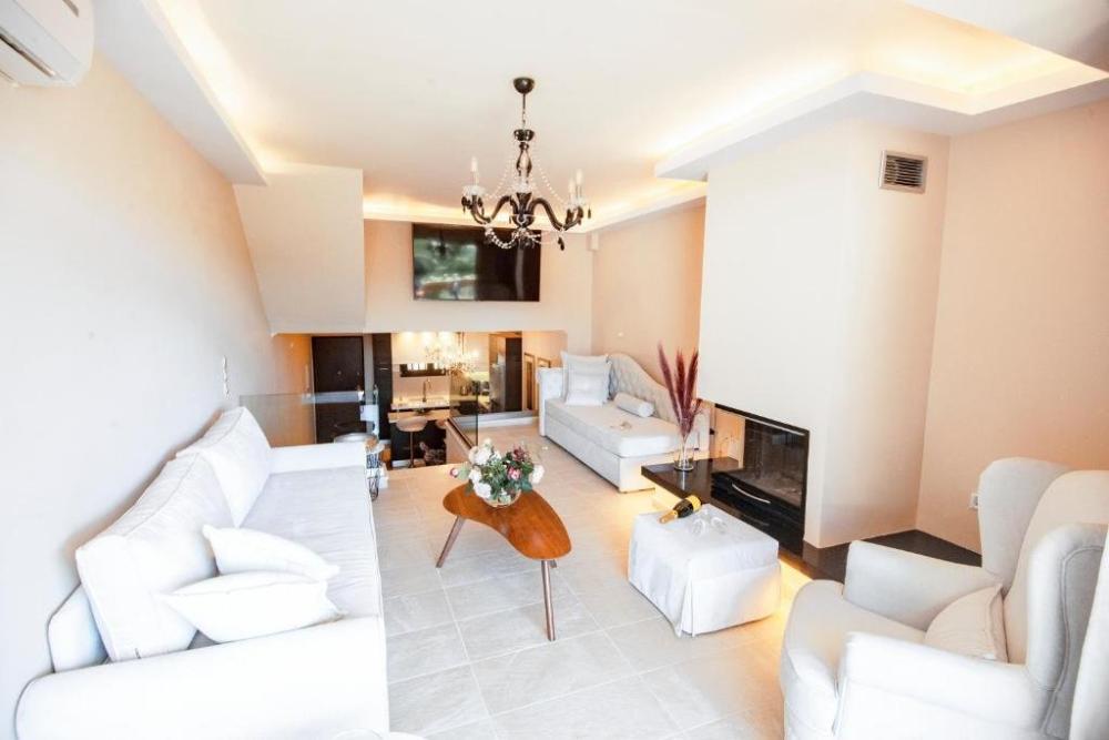 фото Ninos Luxury Apartment