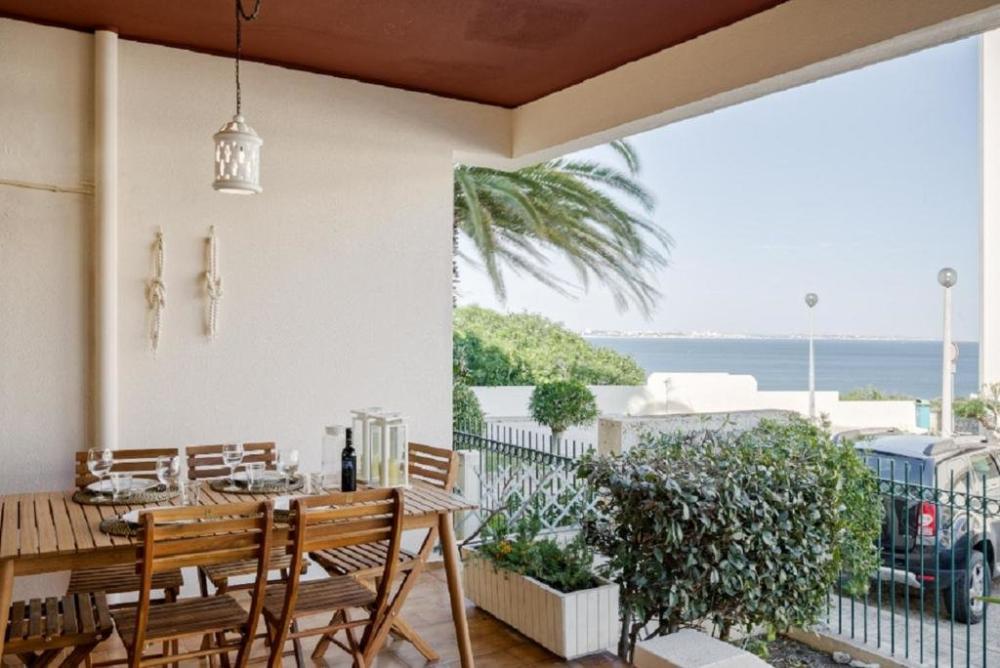 фото WOW View with Terrace and WiFi, 100m to Beach, 10 min to City