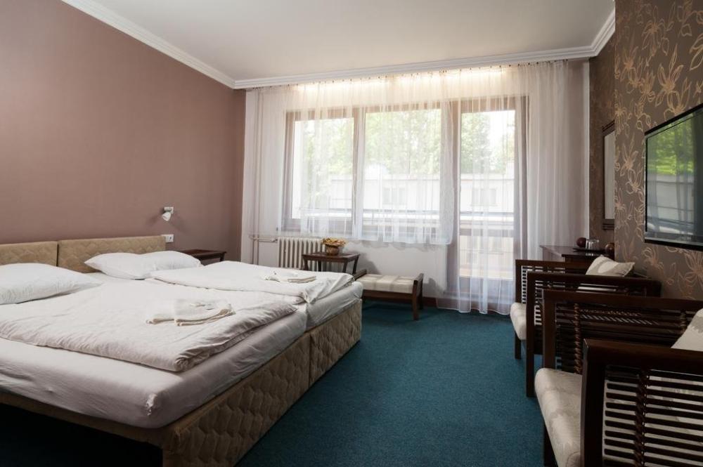фото Hotel Radějov