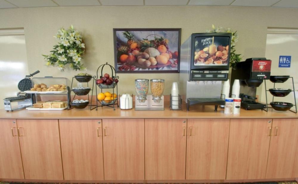 фото H3 Inn & Suites - LAX Airport - Los Angeles