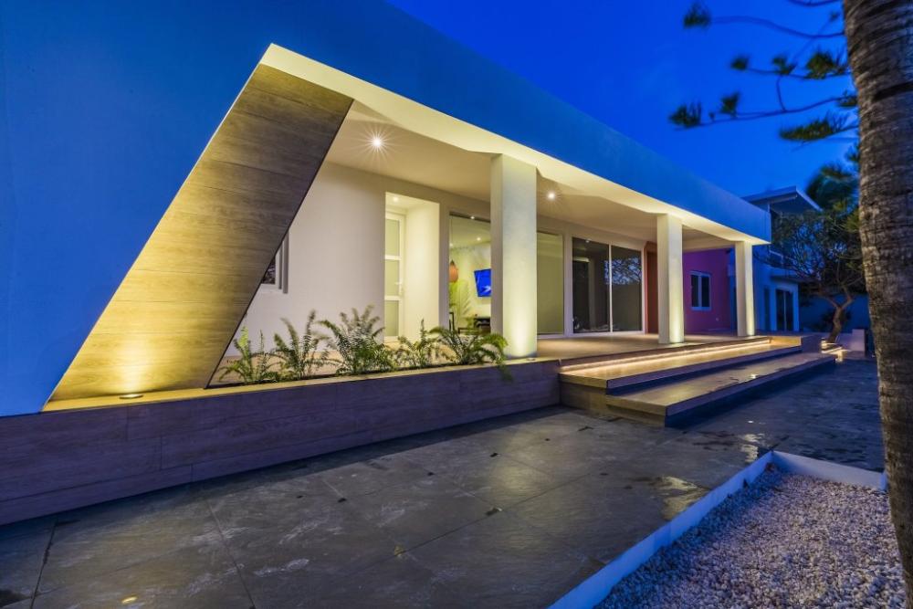 фото Boca Catalina Modern Villa