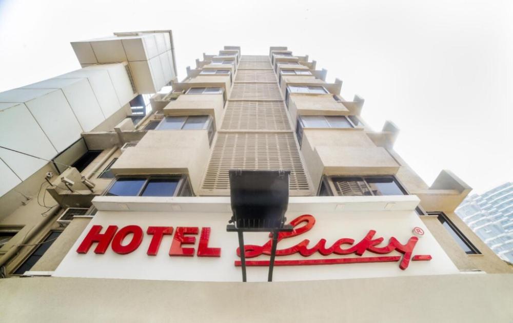фото Lucky Hotel Bandra