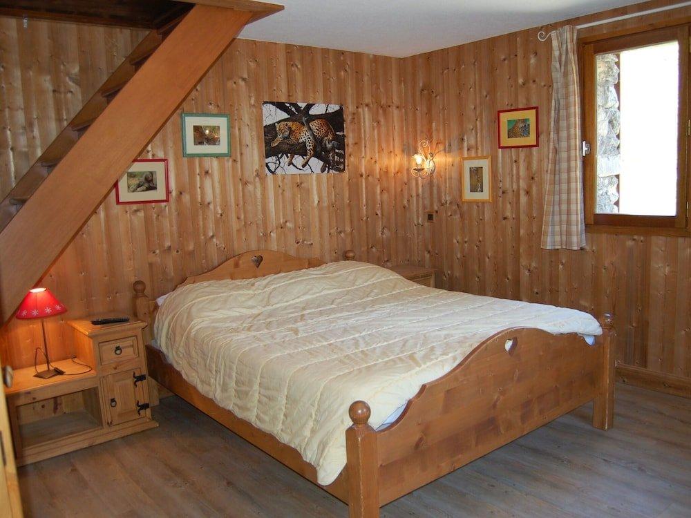 фото Beautiful Chalet In Champagny En Vanoise With Sauna