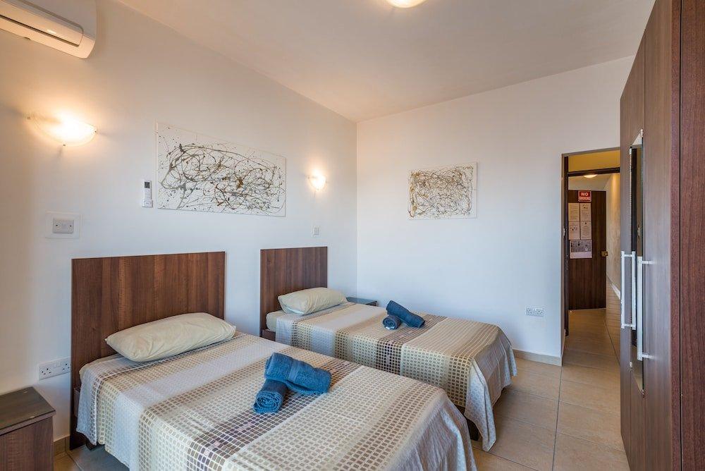 фото Getawaysmalta - Seashells 2-bedroom Apartment in Bugibba