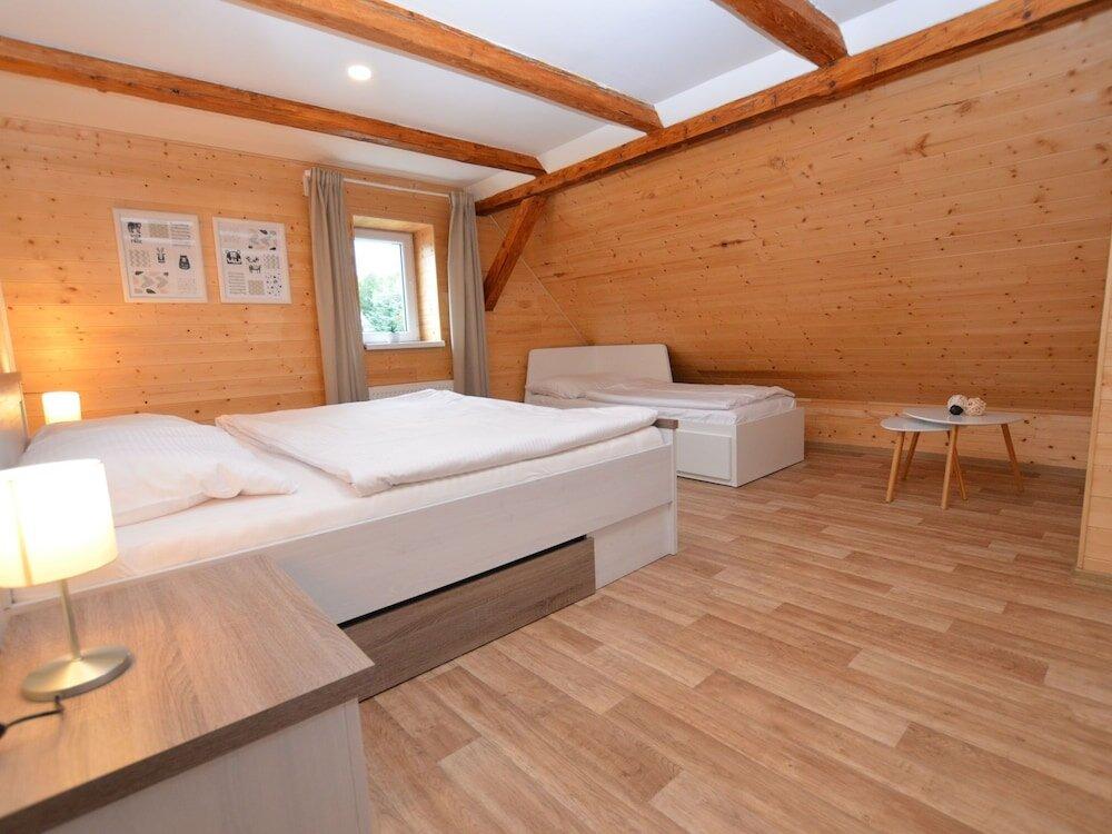 фото Spacious Cottage With 7 Bedrooms 3 Bathrooms And Sauna In The Ore Mountains