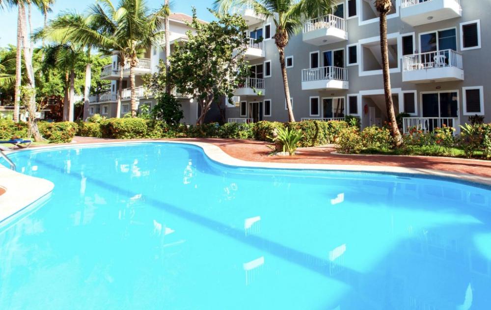 фото Hotel Tropicana Suites Deluxe Beach Club & Pool
