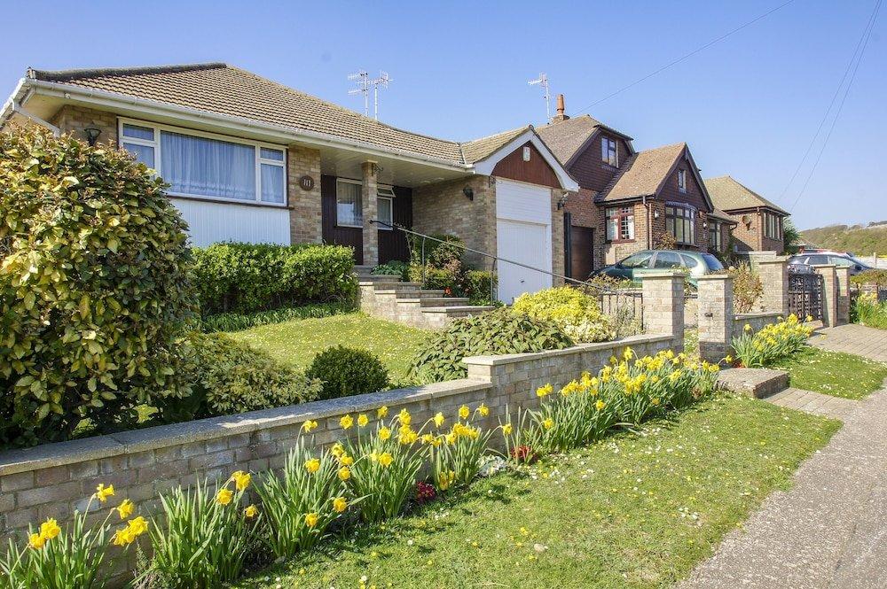 фото Dean Court Bungalow Parking by Brighton Holiday Lets