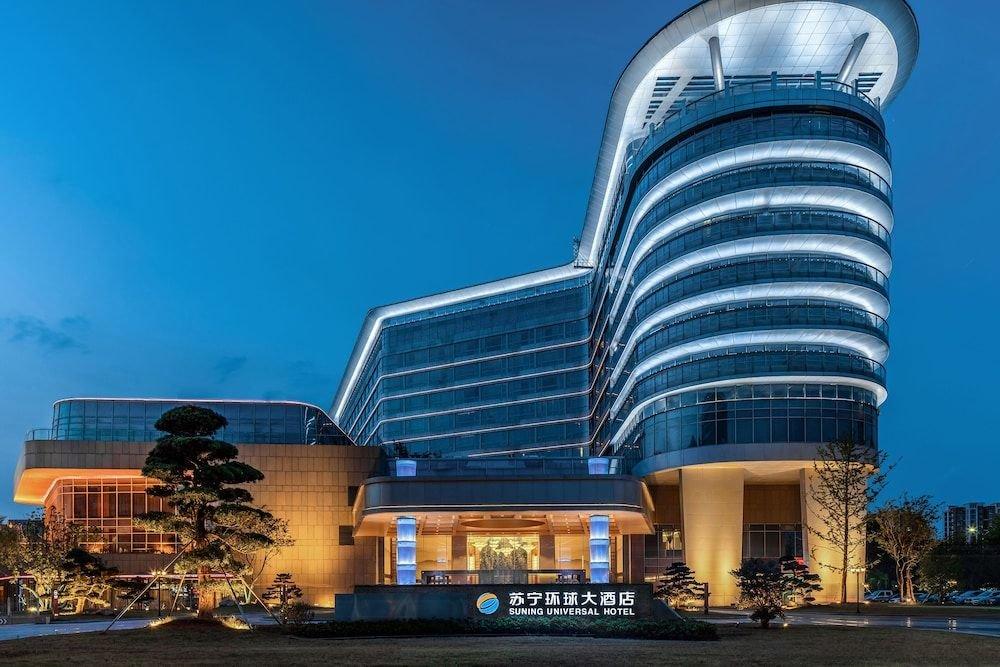 фото Wuhu Suning Universal Hotel