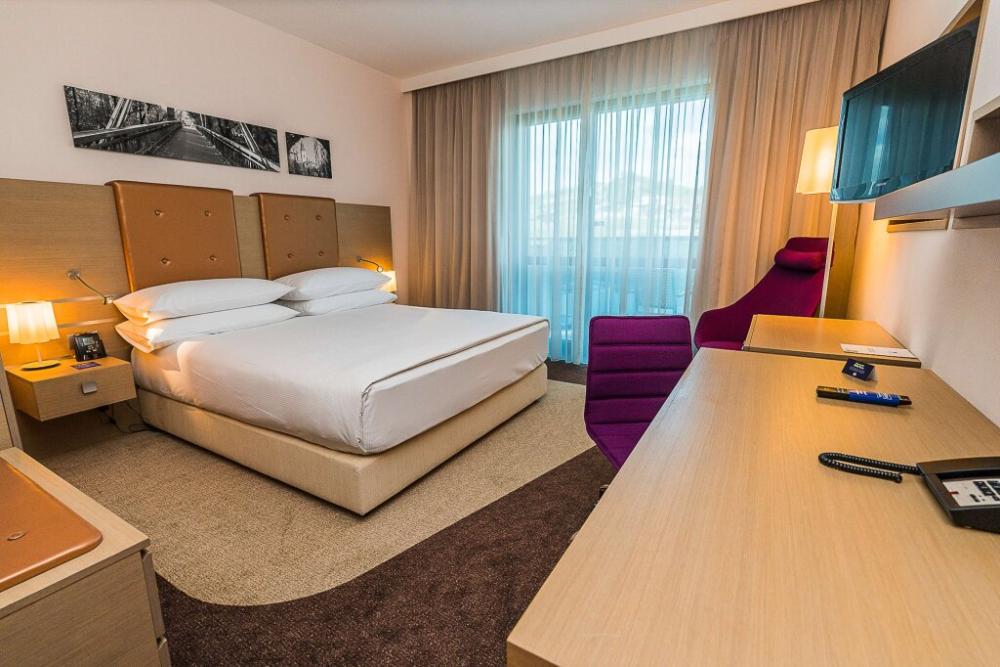 фото DoubleTree by Hilton Hotel Oradea