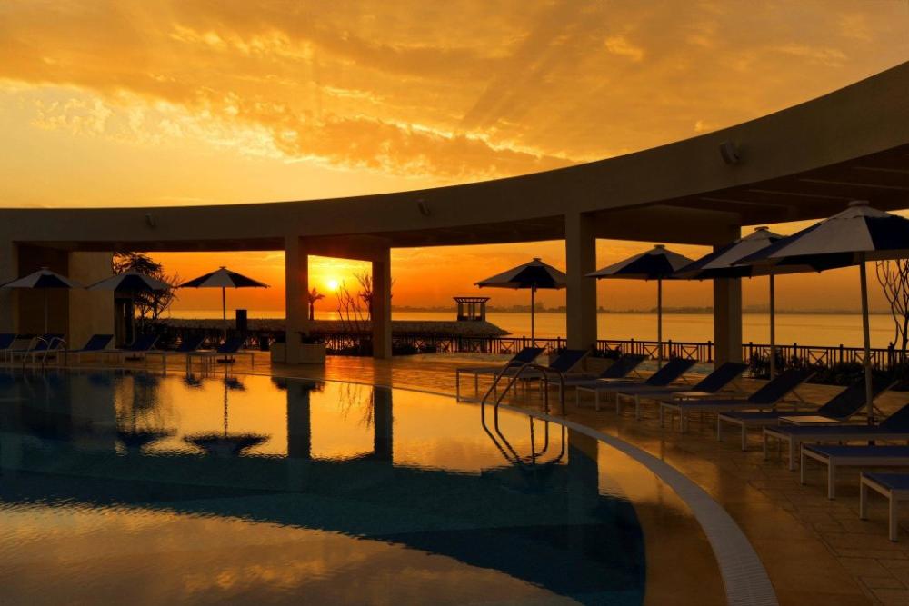 фото Sheraton Grand Doha Resort & Convention Hotel