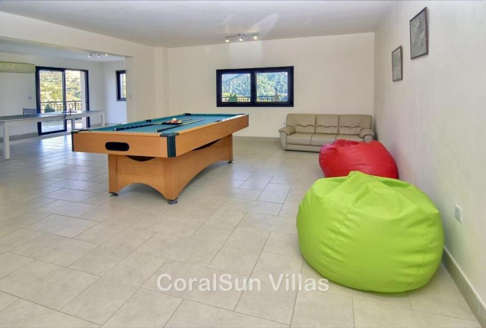 фото Amazing Luxury Villa, In Paphos, Extremely Large Pool. Jacuzzi, Gym, Games Room