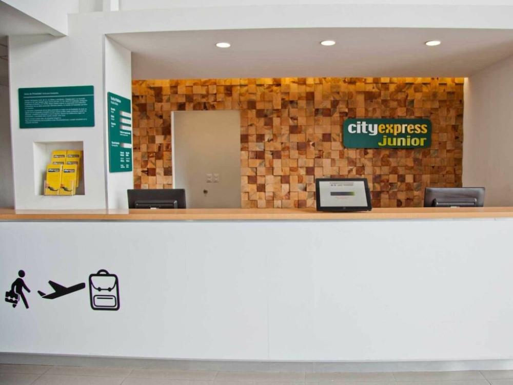 фото City Express Junior by Marriott Ciudad Del Carmen Aeropuerto