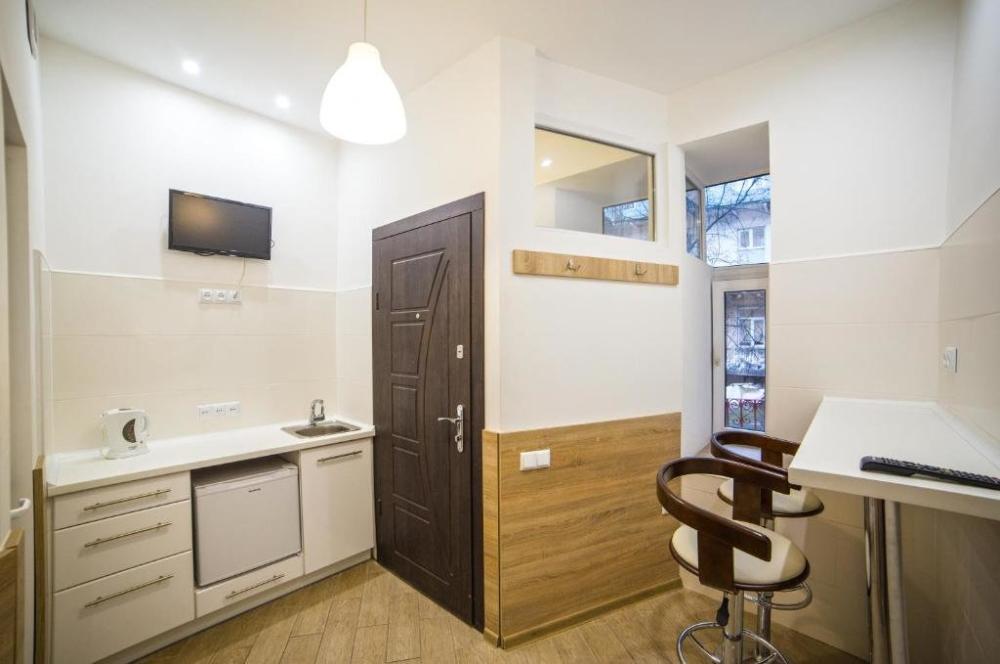 фото Mini Smart apartments on Viacheslava Chornovola Avenue 21-1