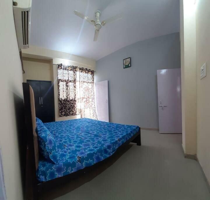 фото 1bedroom ensuit flat with free covered car parking