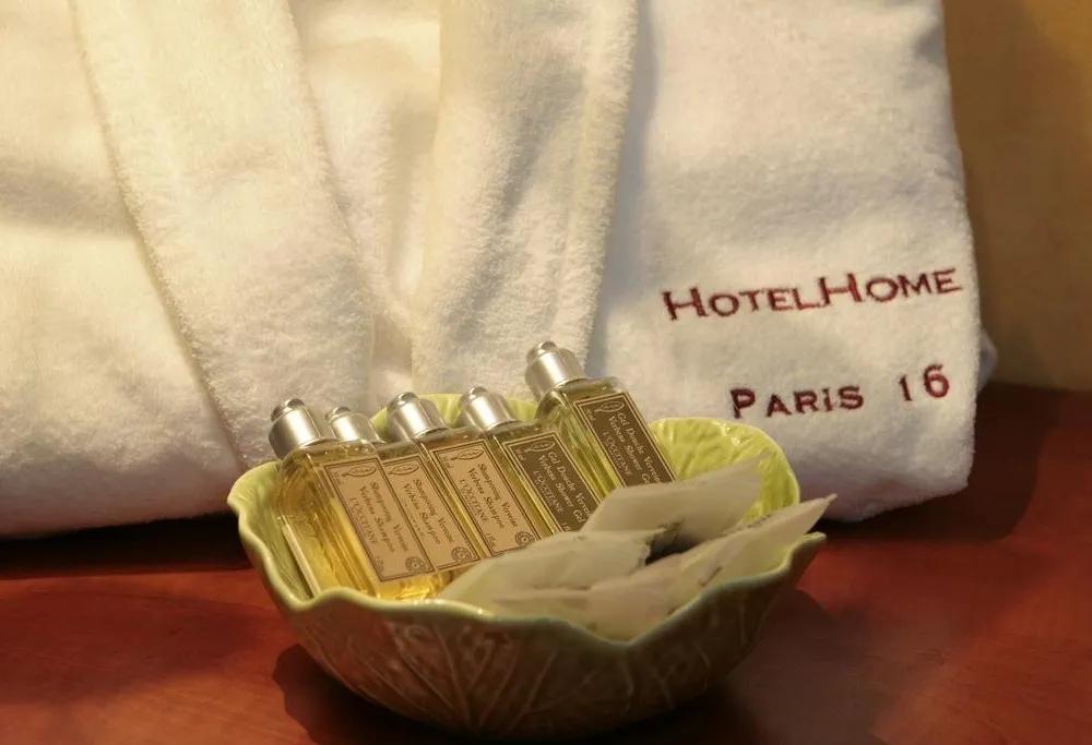 фото HotelHome Paris 16