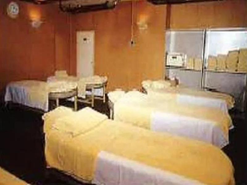 фото Funabashi Grand Sauna and Capsule Hotel - Caters to Men