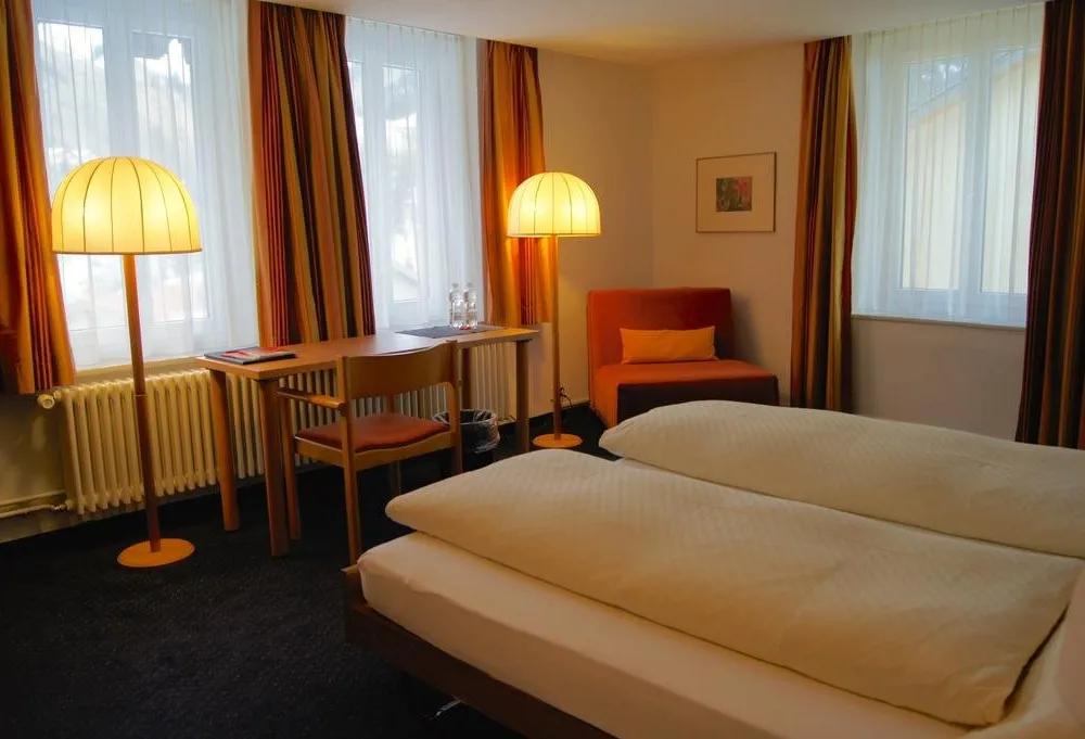 фото Hotel Weisses Kreuz