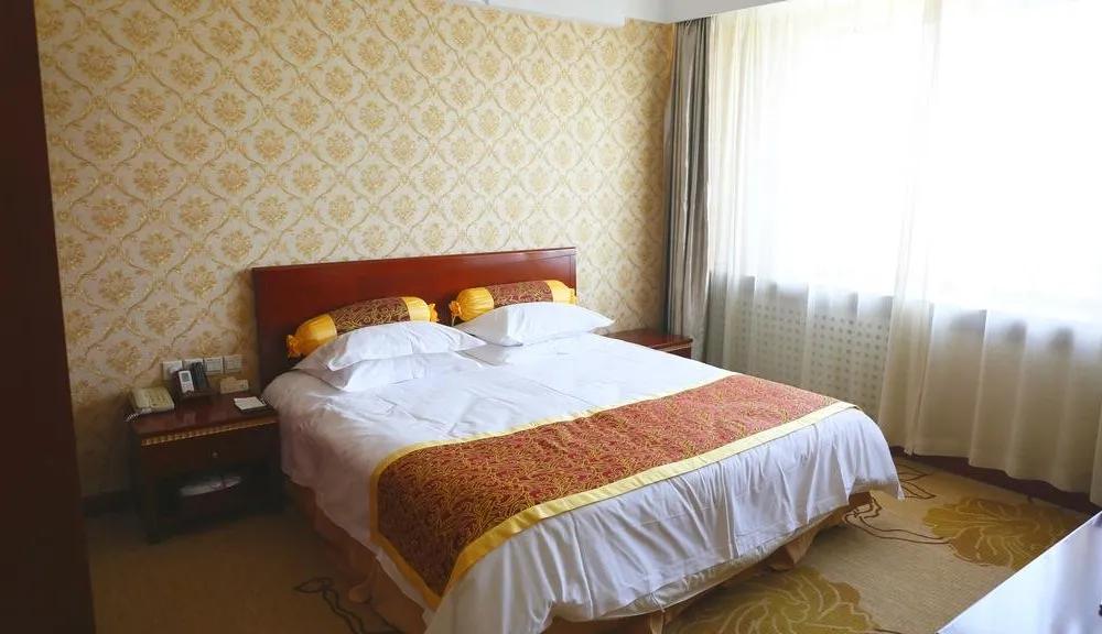 фото Luoyang Yijun Hotel