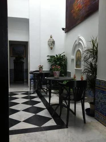 фото Cool Sevilla Hotel