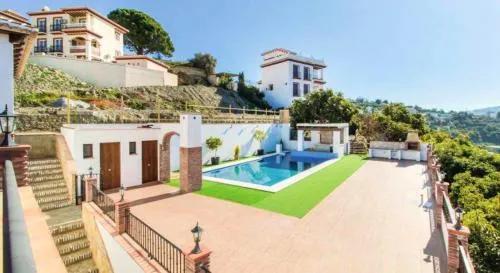 фото House With 2 Bedrooms In Canillas De Albaida, With Wonderful Sea View, Shared Pool, Terrace 15 Km From The Beach