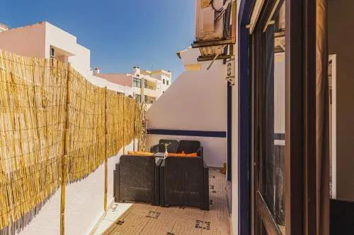 фото Charming 2-bed Apartment in Armacao de Pera
