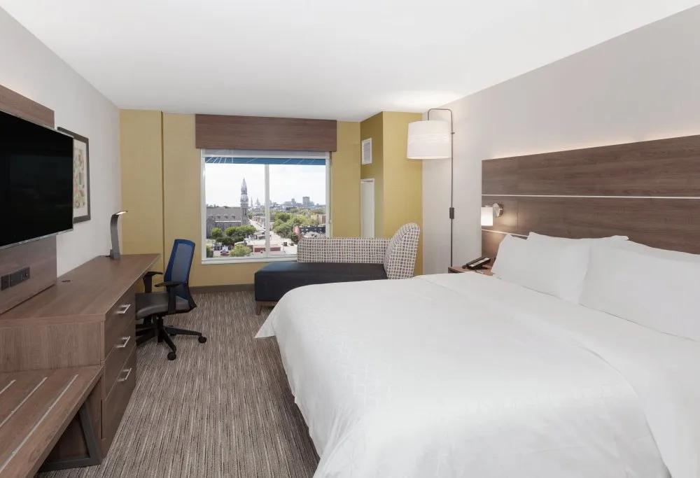 фото Holiday Inn Express & Suites Downtown Ottawa East, an IHG Hotel