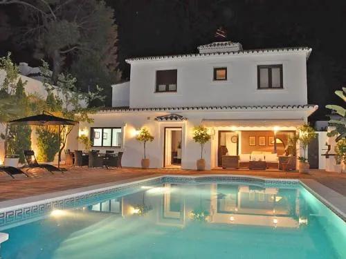 фото 1102 Villa with Pool ,Lounge, Bbq ,Direkt in Marbella