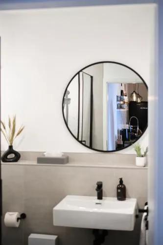 фото Park Avenue - Design Apartment Friesenstraße - 4 Pers - WLAN - Netflix - 65 Zoll TV