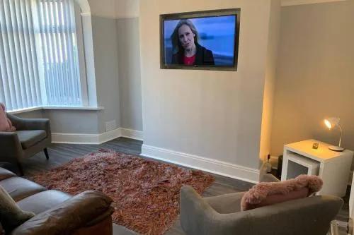 фото Modern fully refurbished 3 bedroom home