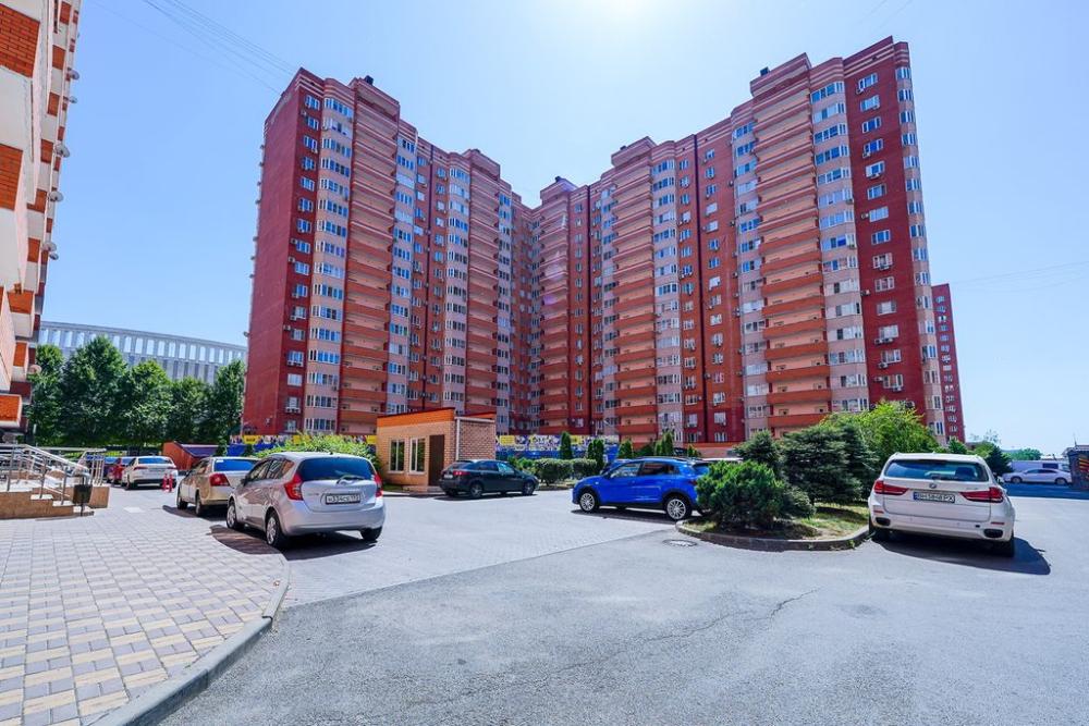фото Прекрасные апартаменты с видом на парк Галицкого (Краснодар)